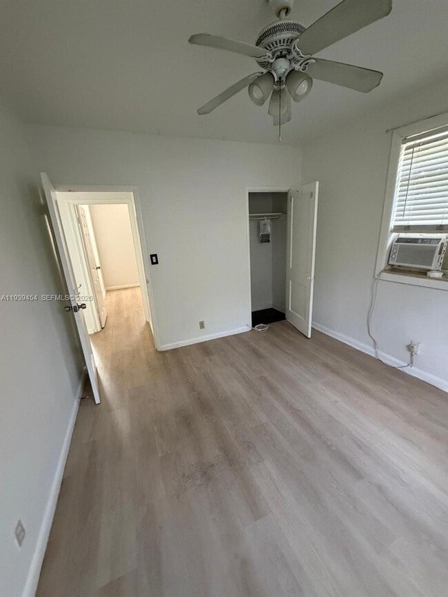 319 Tyler St in Hollywood, FL - Building Photo - Building Photo