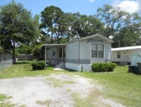 8303 Metto Rd in Jacksonville, FL - Foto de edificio - Building Photo