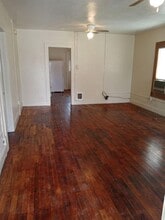 1023 W University Dr in Portales, NM - Building Photo - Building Photo