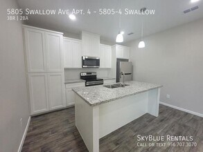 5805 Swallow Ave in Palmhurst, TX - Building Photo - Building Photo