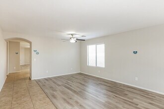 3626 N 131st Dr in Litchfield Park, AZ - Foto de edificio - Building Photo