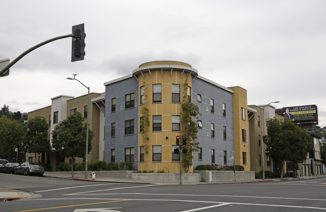 Eastmont Court in Oakland, CA - Building Photo