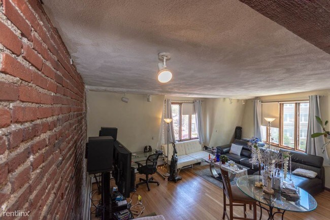 80 Lanark Rd-Unit -# 2 in Boston, MA - Building Photo - Building Photo