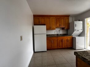 1221 N J St in Lake Worth Beach, FL - Building Photo - Building Photo