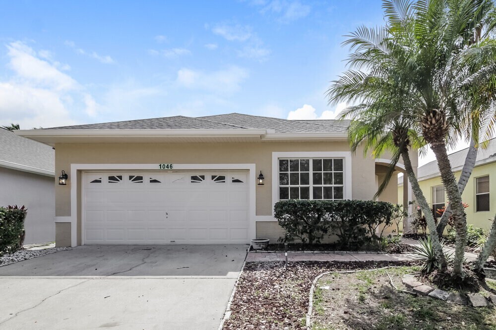 1046 Raining Meadows Ln in Orlando, FL - Building Photo