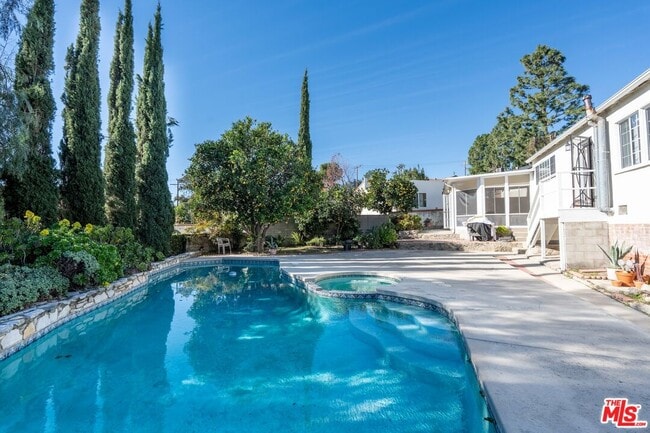 property at 3340 Alabama St