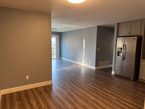 741 Selina Ln in Wasilla, AK - Foto de edificio - Building Photo