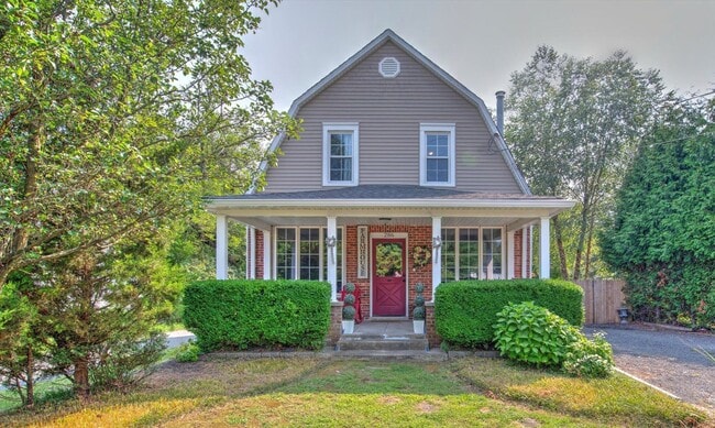 property at 286 Whitesville Rd