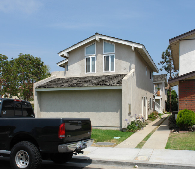 16762 Blanton St in Huntington Beach, CA - Building Photo - Building Photo