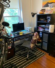 51 Grove St, Unit 7 in Chestnut Hill, MA - Building Photo - Building Photo