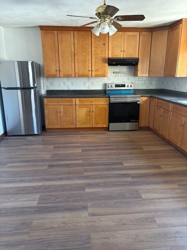 64 Perkins St, Unit Apt 2