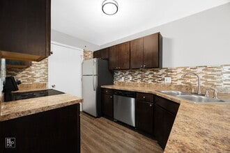 1545 Crystal Rock Ct in Round Lake Beach, IL - Building Photo - Building Photo
