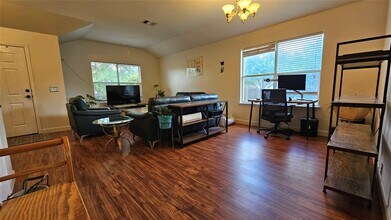 113 Coreopsis Cove in Kyle, TX - Building Photo - Building Photo
