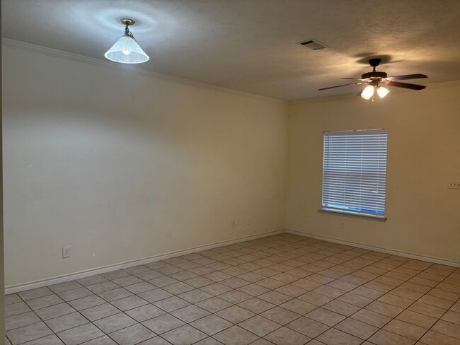 property at 616 Vicki Dr