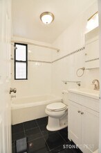 900 W End Ave in New York, NY - Building Photo - Building Photo