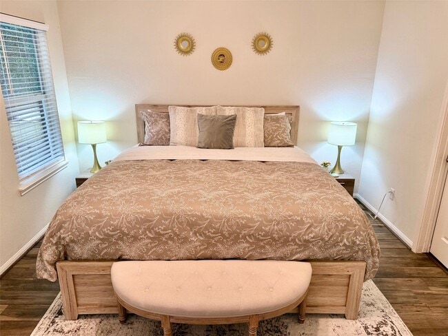 property at 142 E Spindle Tree Cir