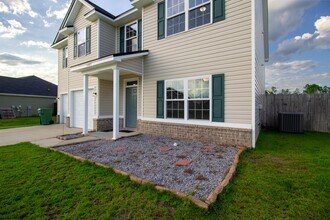 1303 Windrow Dr in Hinesville, GA - Building Photo - Building Photo