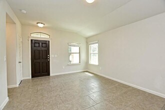 600 Allens Creek Way in Round Rock, TX - Building Photo - Building Photo