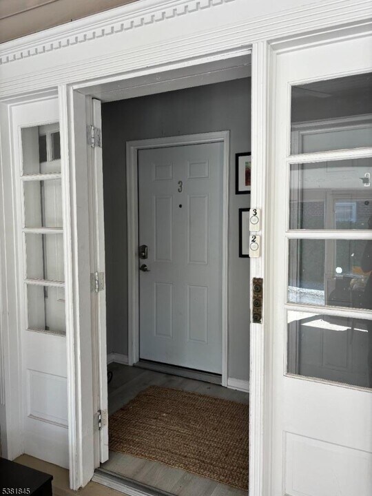 22 Rockland Terrace in Verona, NJ - Building Photo