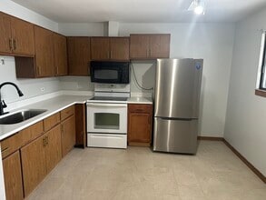 440 E Jefferson St in Hampshire, IL - Building Photo - Building Photo