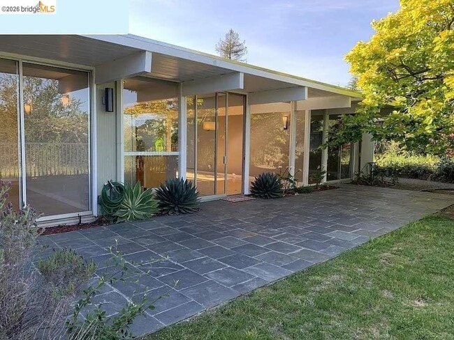 property at 5559 Greenridge Rd