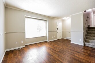 3324 W 4975 S in Roy, UT - Foto de edificio - Building Photo