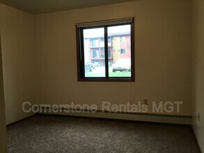 1401 12th St E in West Fargo, ND - Building Photo - Building Photo