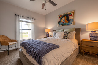 The Colony Luxury Apartments in Victoria, TX - Building Photo - Interior Photo