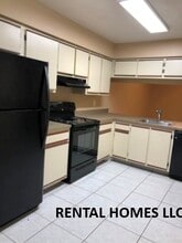 1050 Sophie Blvd in Orlando, FL - Building Photo - Building Photo