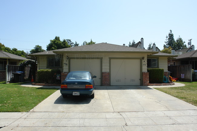 496-498 Westlake Dr in San Jose, CA - Foto de edificio - Building Photo