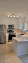 2125 NW 77th Way in Pembroke Pines, FL - Building Photo - Building Photo