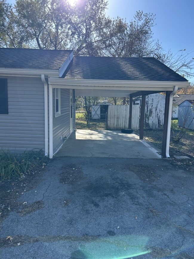 604 Sanderson Dr in Hopkinsville, KY - Building Photo - Building Photo