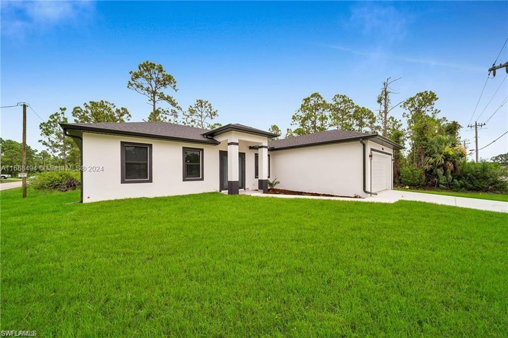 1006 W 10th St in Lehigh Acres, FL - Building Photo