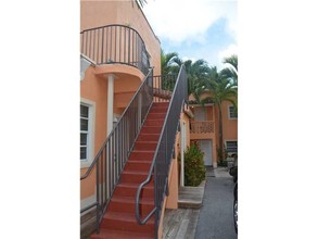 237 38th St in Miami Beach, FL - Building Photo - Building Photo