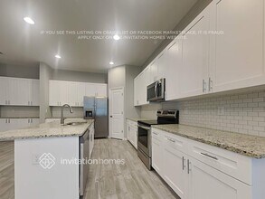 237 Majestic Sundown Ct in Brandon, FL - Building Photo - Building Photo