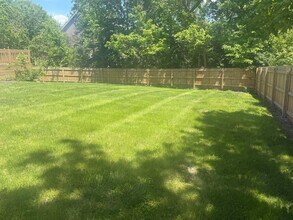 25 E Cuyuga Dr in Powell, OH - Building Photo - Building Photo