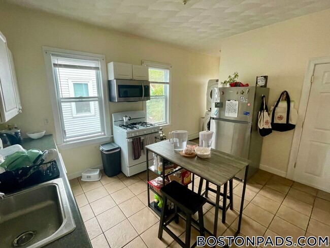 40 Litchfield St in Boston, MA - Building Photo - Building Photo