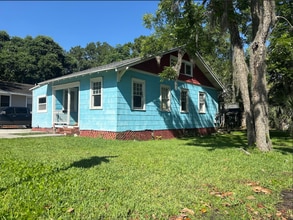 2102 Flesher Ave in Jacksonville, FL - Building Photo - Building Photo