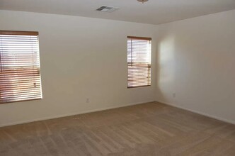 8225 Calico Wind St in Las Vegas, NV - Building Photo - Building Photo