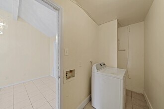 6319 Southwood Ct N in Houston, TX - Building Photo - Building Photo