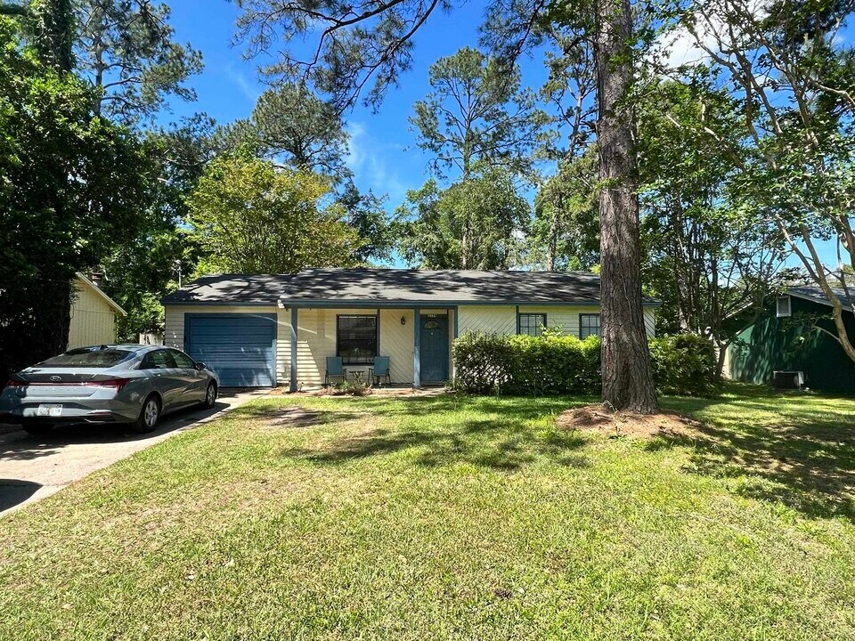 3224 Hester Dr in Tallahassee, FL - Building Photo