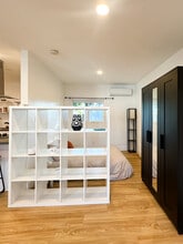 1772 1st St in La Verne, CA - Foto de edificio - Building Photo