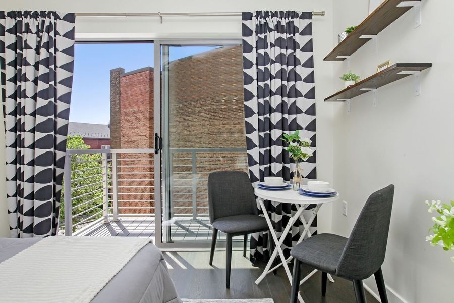 2550 17th St NW in Washington, DC - Building Photo