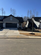 102 Prospect Pl in Pittsboro, NC - Building Photo - Building Photo