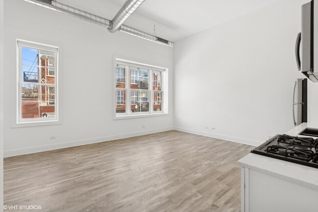 property at 1914 N Milwaukee Ave