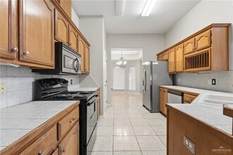 21 S 25th St in McAllen, TX - Building Photo - Building Photo