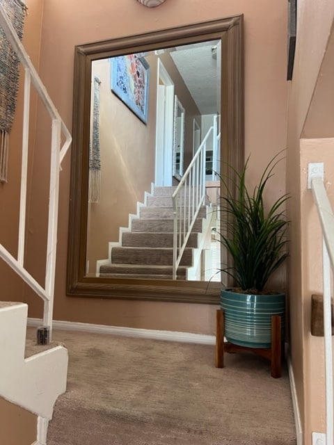 1903 Huntington Ln in Redondo Beach, CA - Foto de edificio - Building Photo