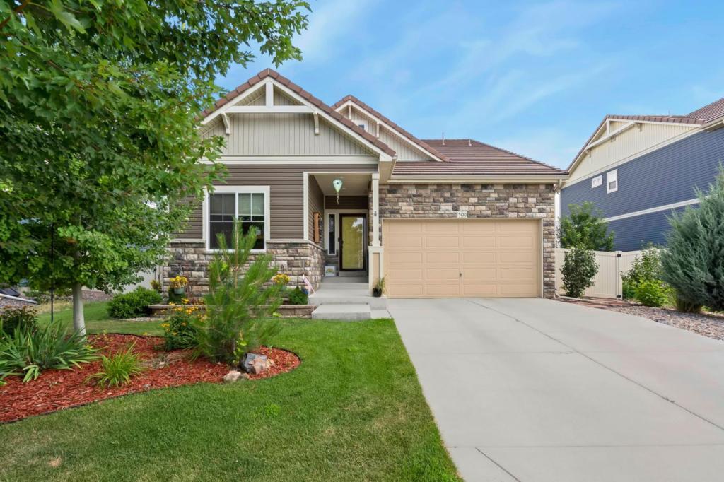 5100 Eaglewood Ln in Johnstown, CO - Building Photo