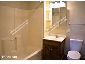 565 N Belmont Ave in Indianapolis, IN - Building Photo - Building Photo