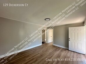 129 Dickerson Ct in Lancaster, KY - Building Photo - Building Photo